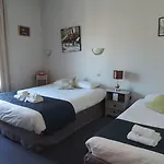 Le Chantilly 2* دوفييل