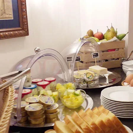 Le Chantilly Hotel Deauville