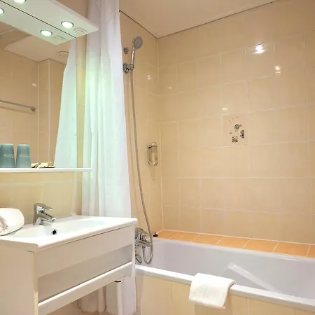 Le Chantilly Hotel 2*