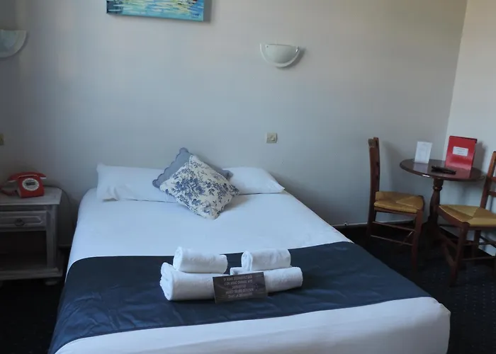 Le Chantilly 2* دوفييل